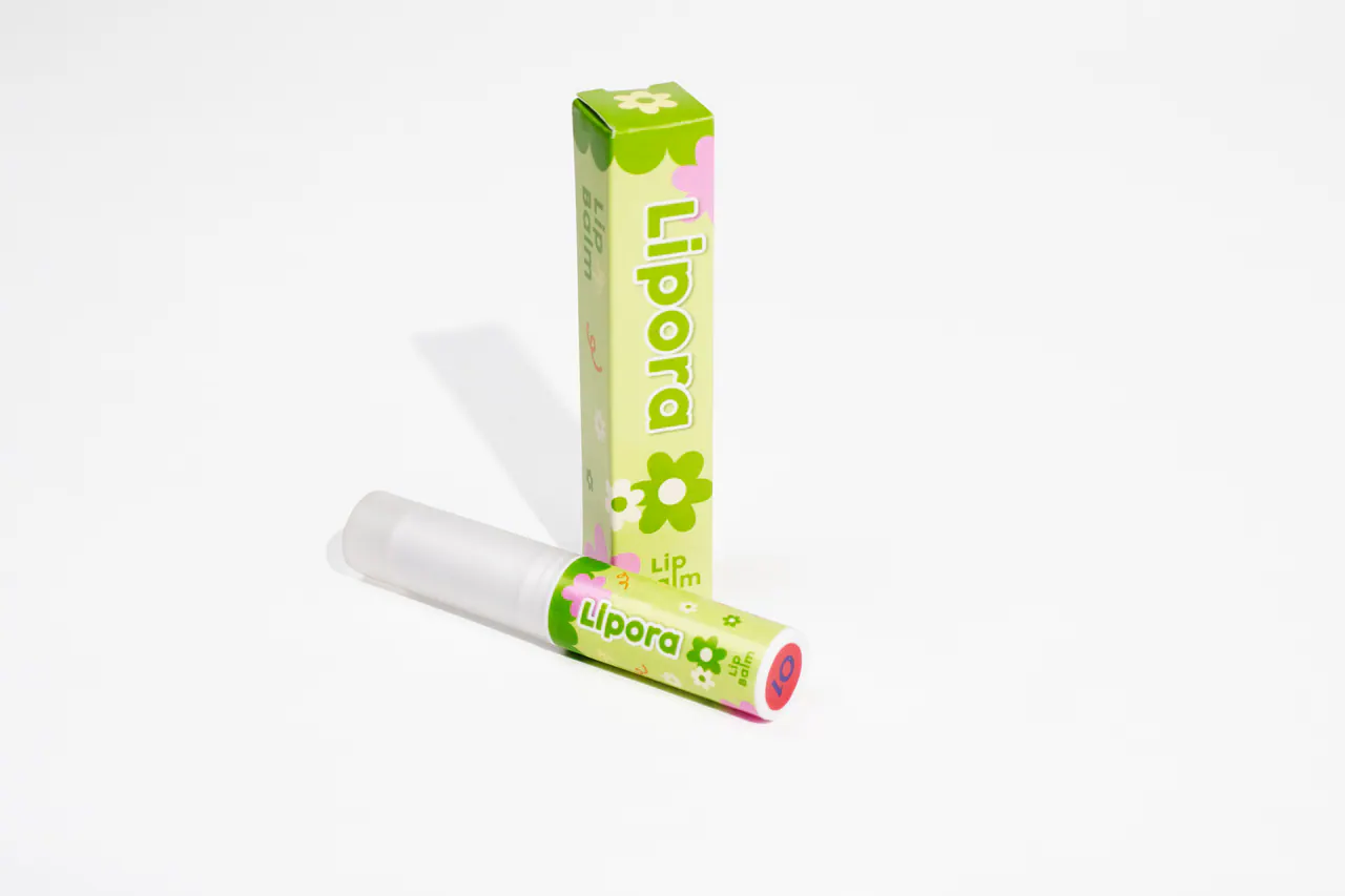 รูปตัวอย่างกล่องเครื่องสำอาง Lipora Lip Balm สำหรับรับผลิตกล่อง รับทำกล่อง และผลิตกล่องโดย Box Corner Art มุมที่ 3